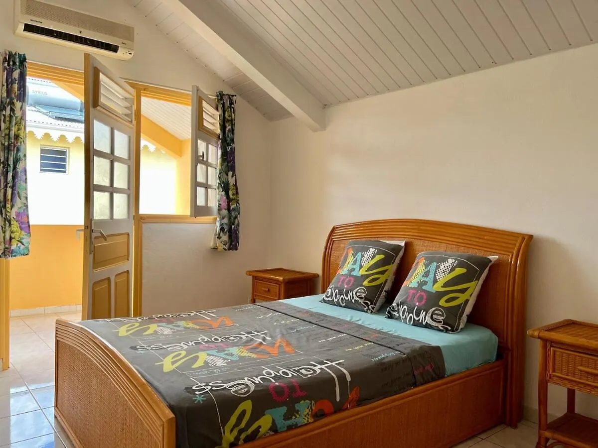 Grand Appartement Avec Terrasse Sainte-Luce Tatil Evi